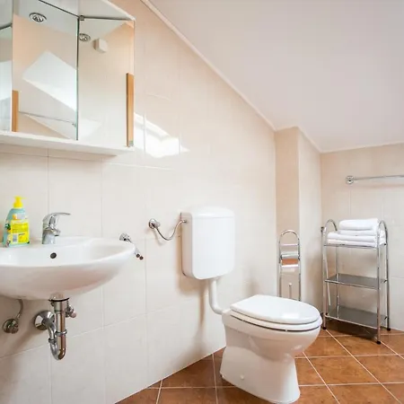 Bili דירה טרוגיר