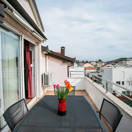 Bili Apartment Trogir