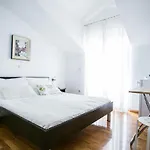 Bili Apartman Trogir